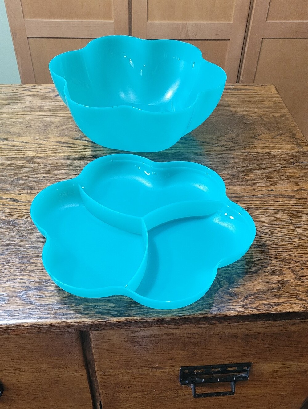 Tupperware Chip & dip set